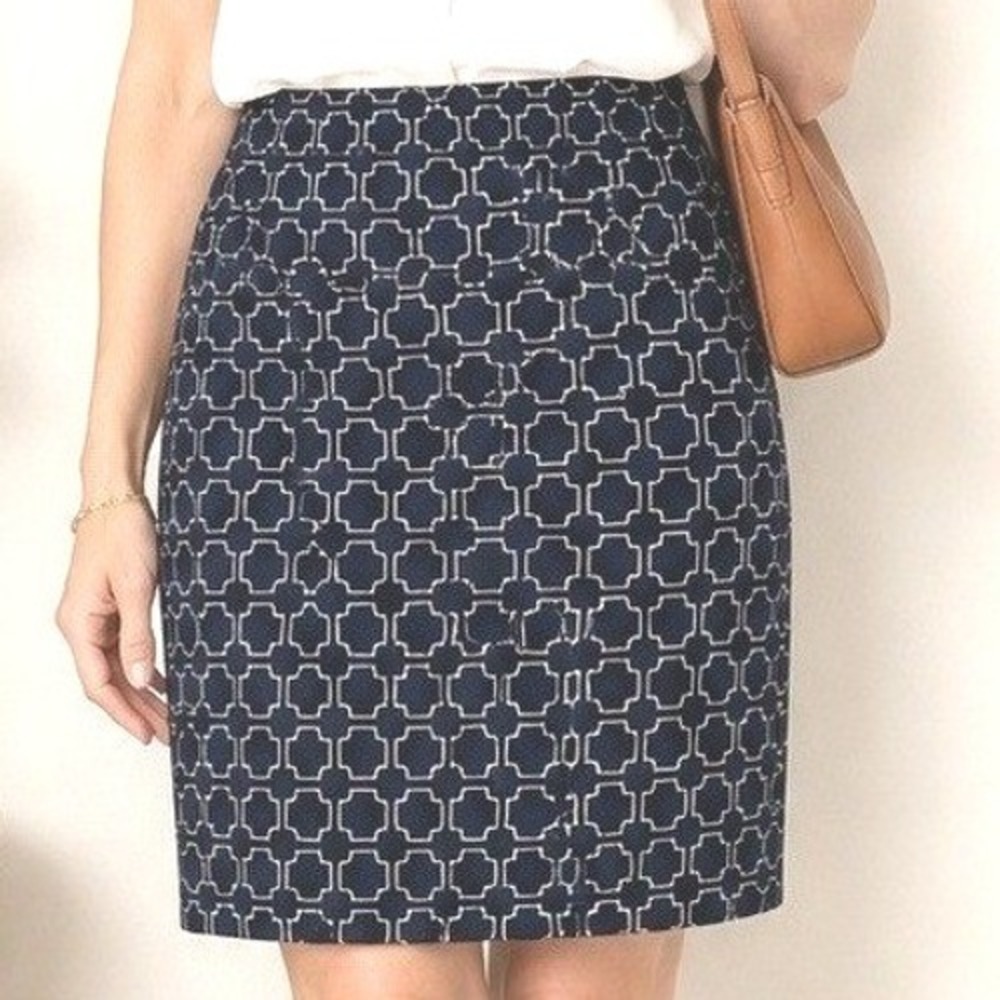 Talbots Navy Geometric Print Pencil Skirt Size 14 Classic Career Preppy
